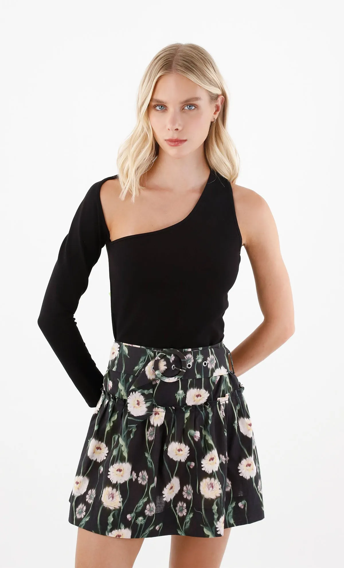 Adila Mini Skirt