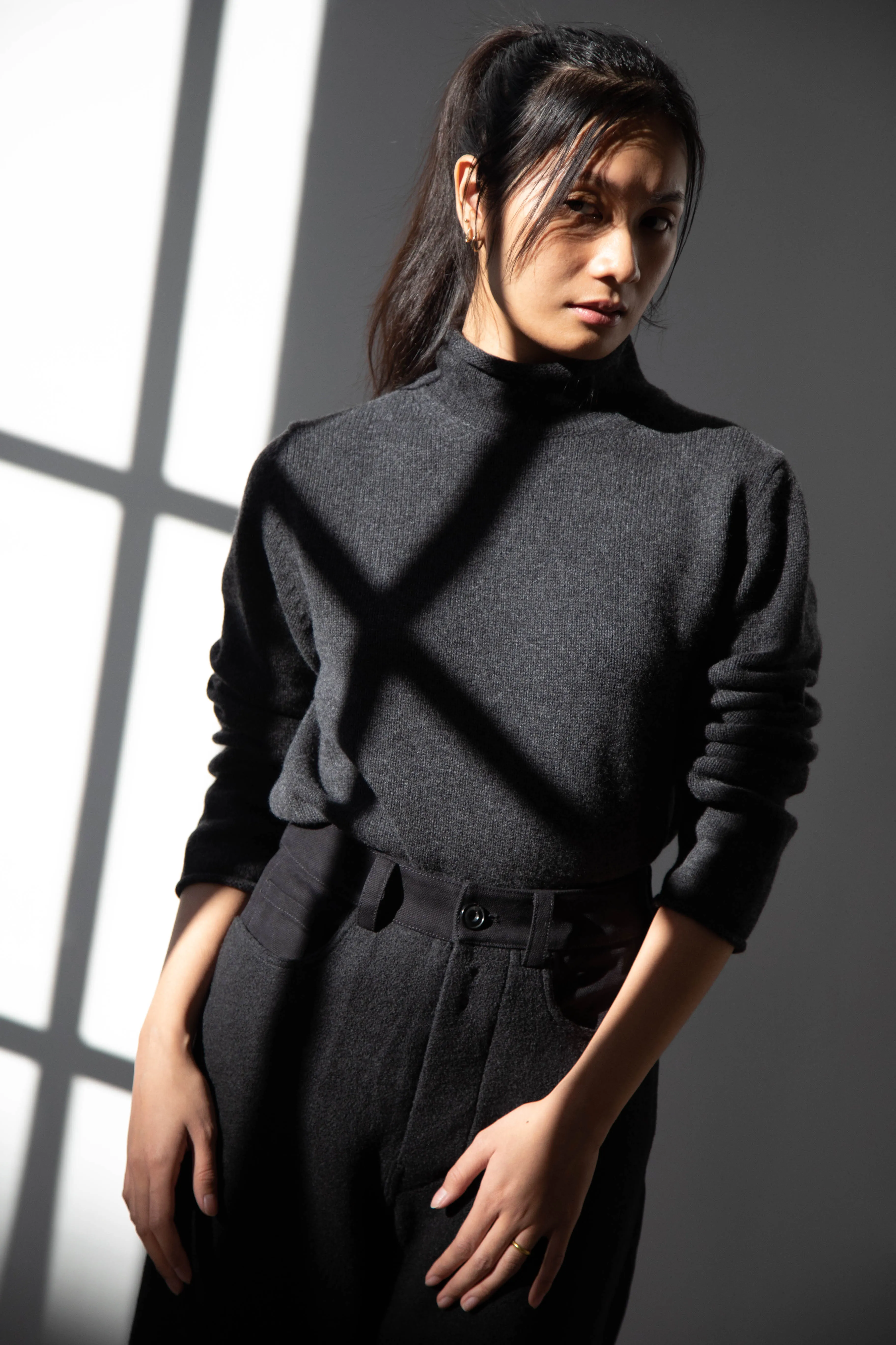 Evan Kinori | Rollneck Sweater in Charcoal