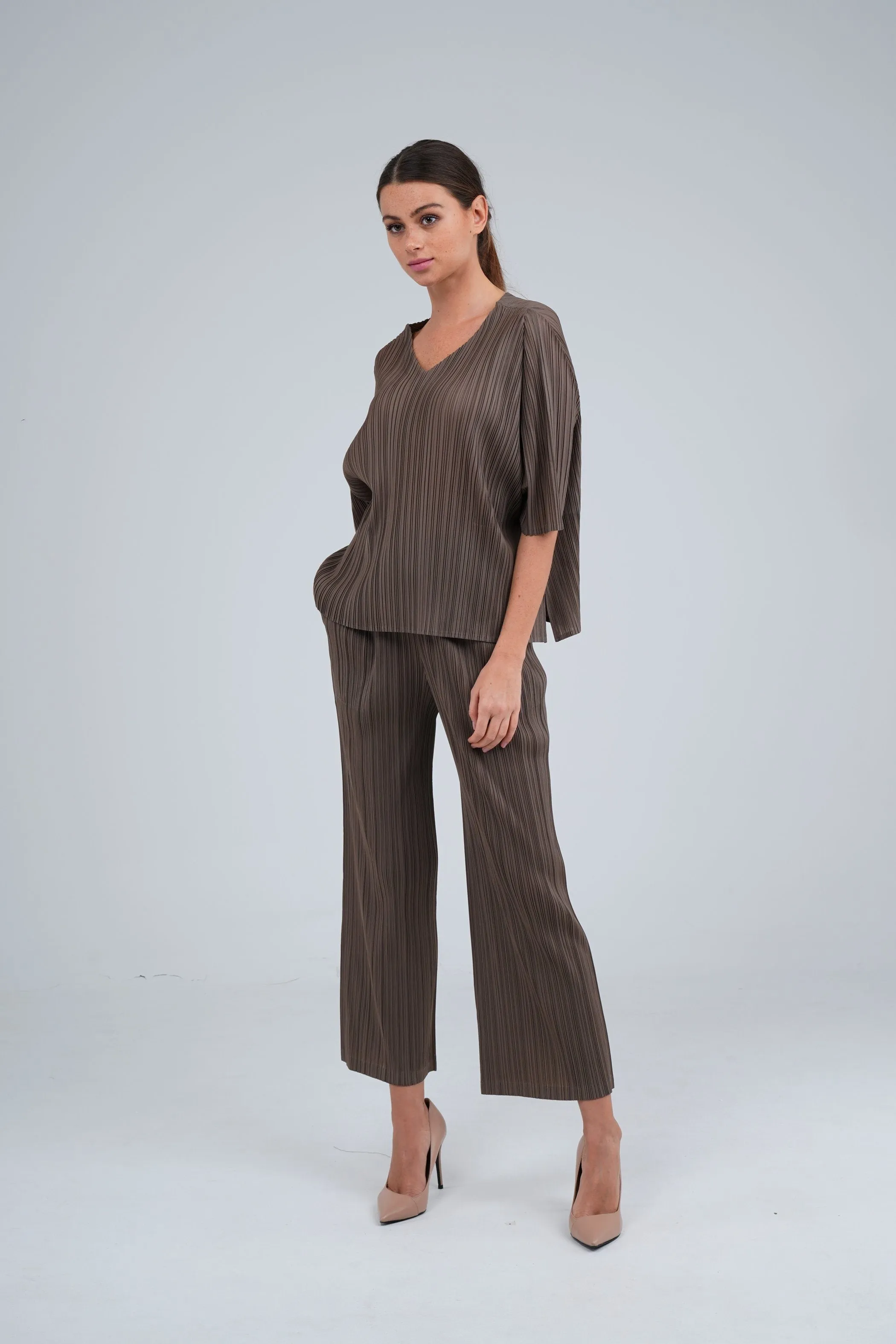 Petra Straight-Cut Pleated Pants