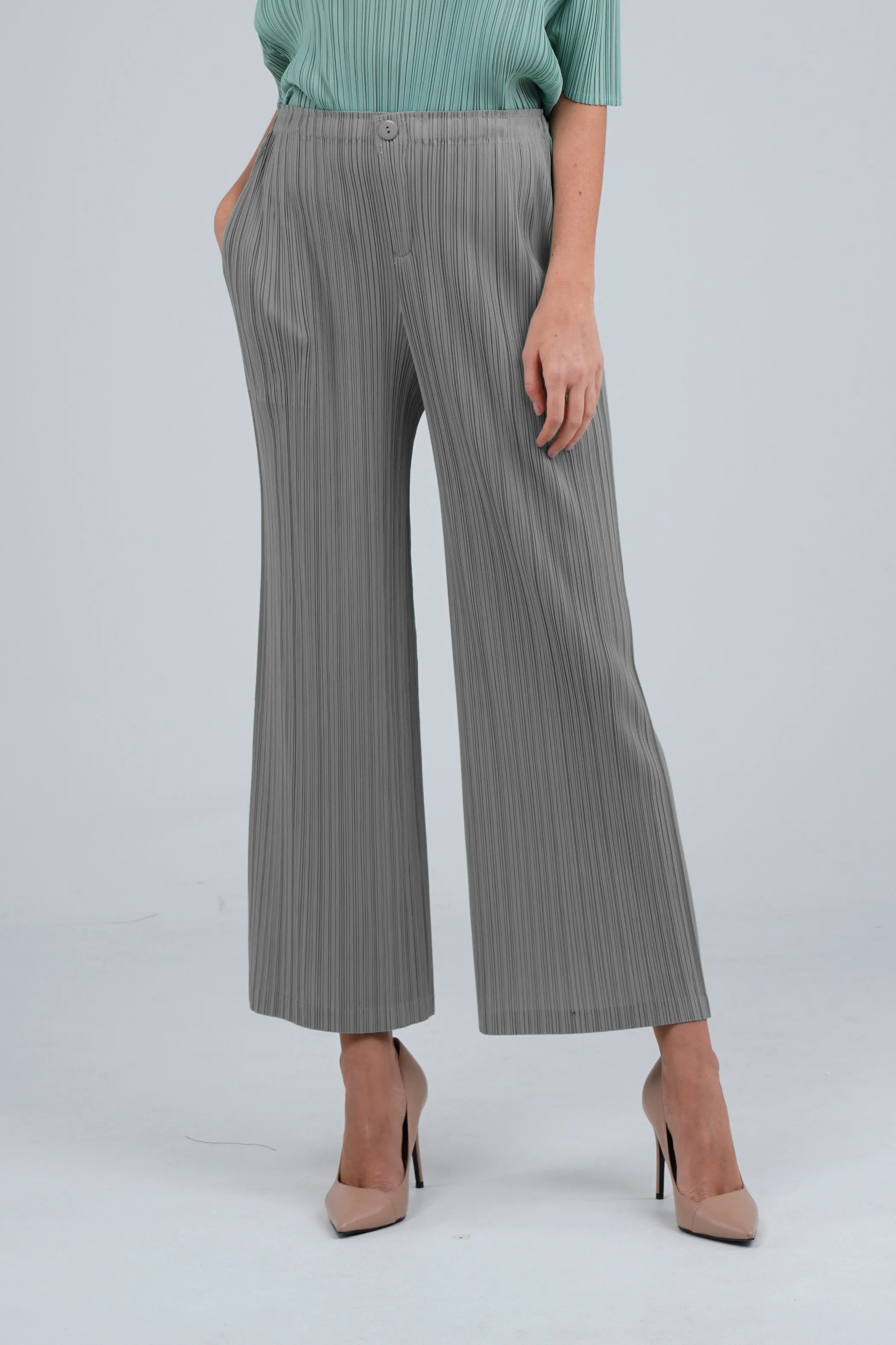 Petra Straight-Cut Pleated Pants