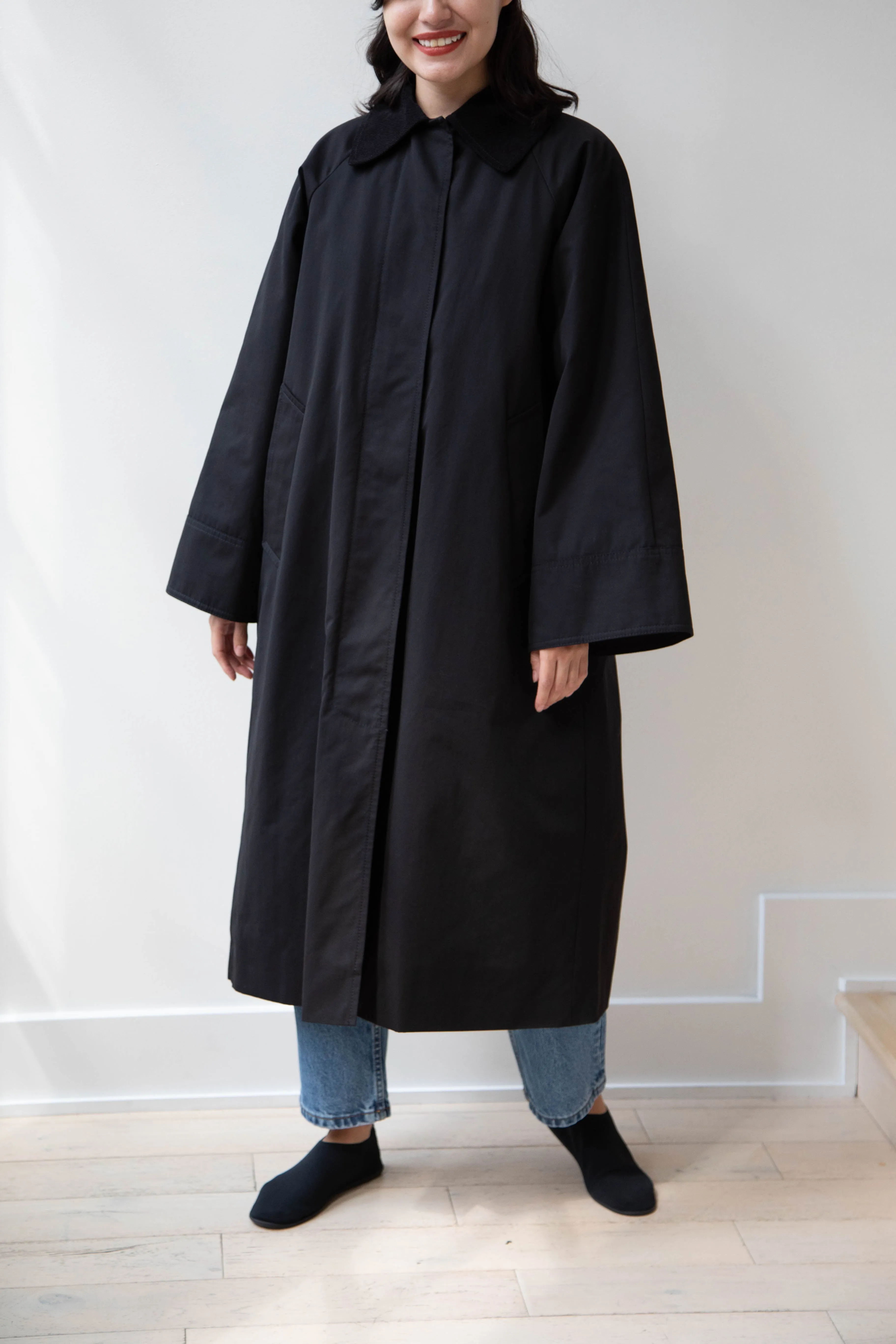 Skall | Gaby Coat in Black