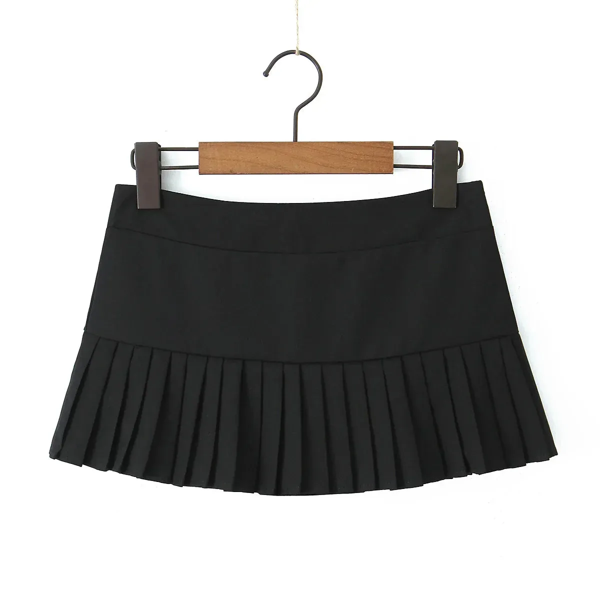 Solid Pleated Low Charming Waist Short Skirt