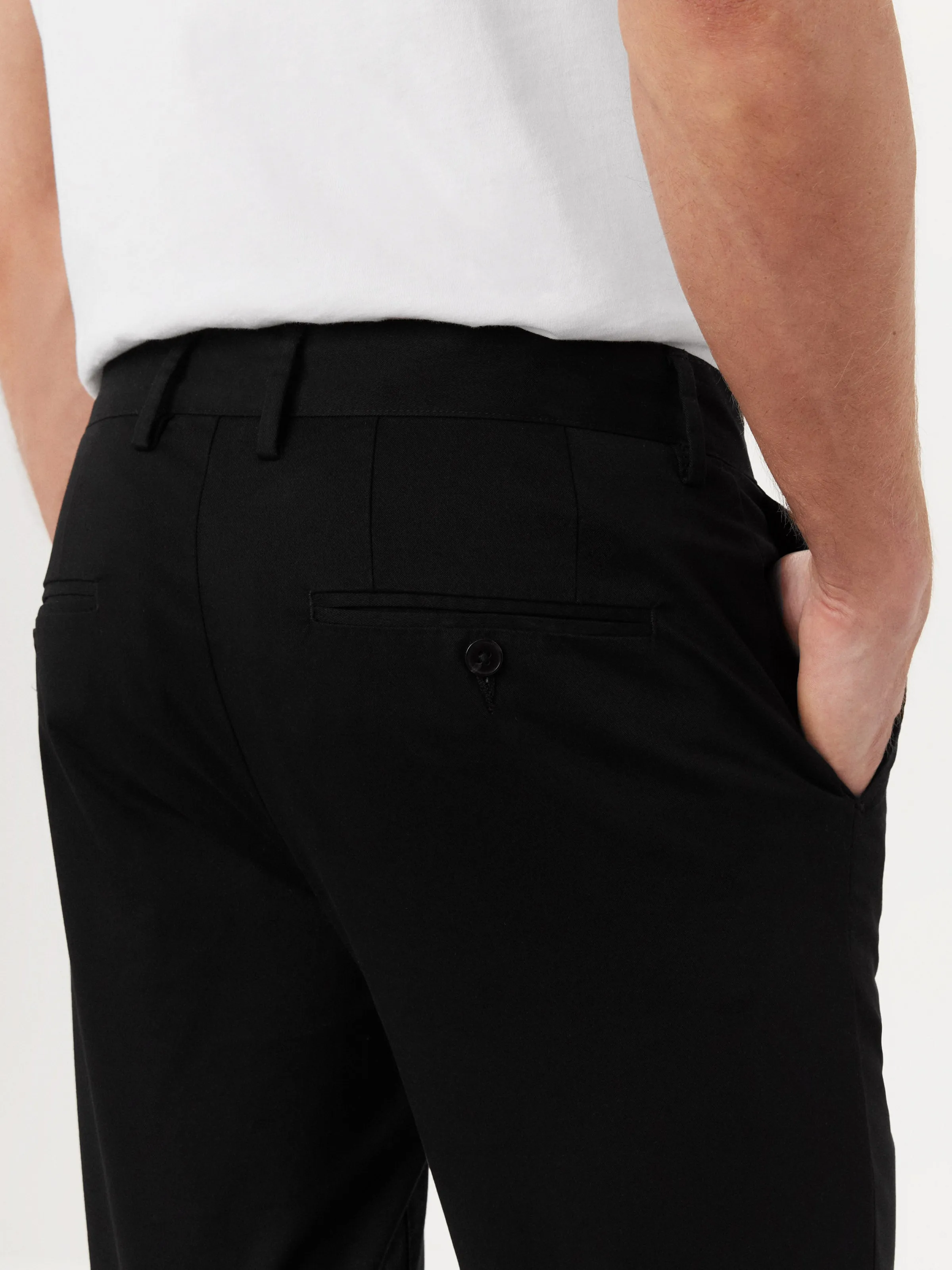 The Brunswick Slim Chino Pant in Black