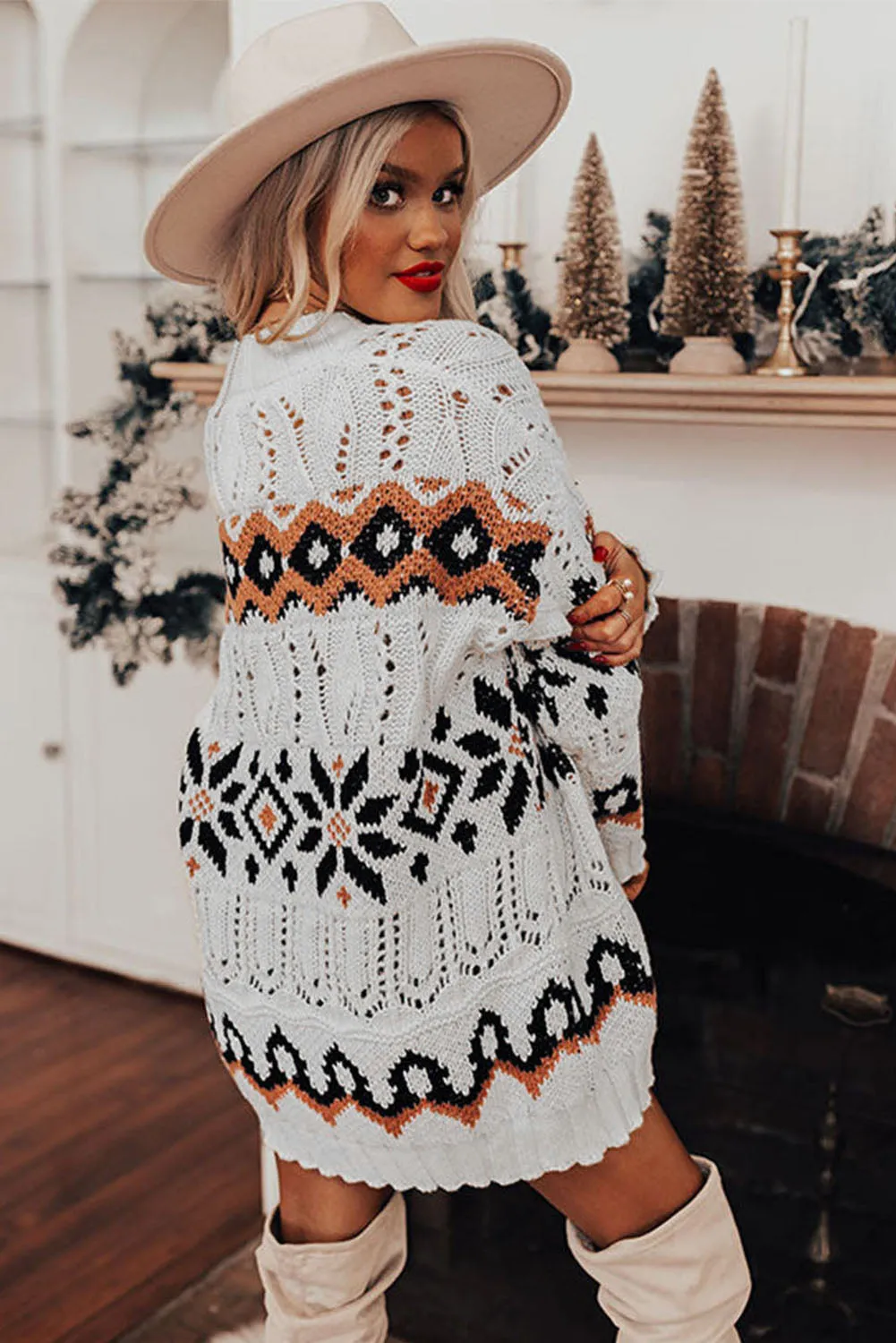 Women Tribal Pattern Eyelet Relaxed Knit Long Sleeve Cardigan