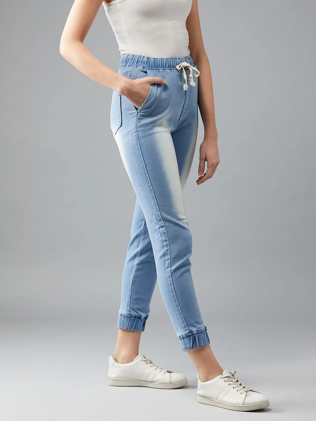 Women's Light Blue Solid Mid Rise Clean Look Regular Length Ice Wash Stretchable Denim Jogger Pants